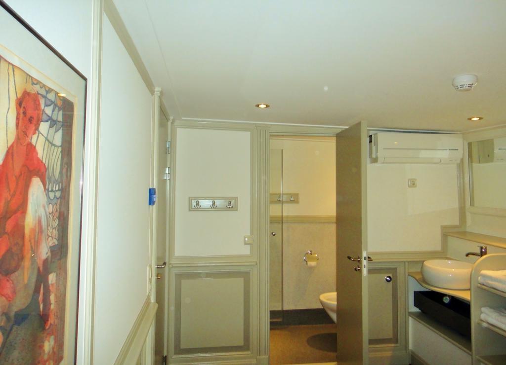 Kapitein Anna Hotel Amsterdam Bilik gambar